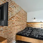178